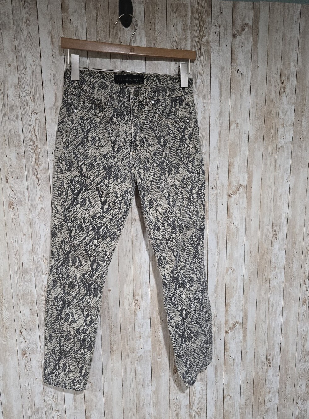 Veronica Beard Kate Skinny High Rise Nudes Wash Snakeskin Print Jeans 27